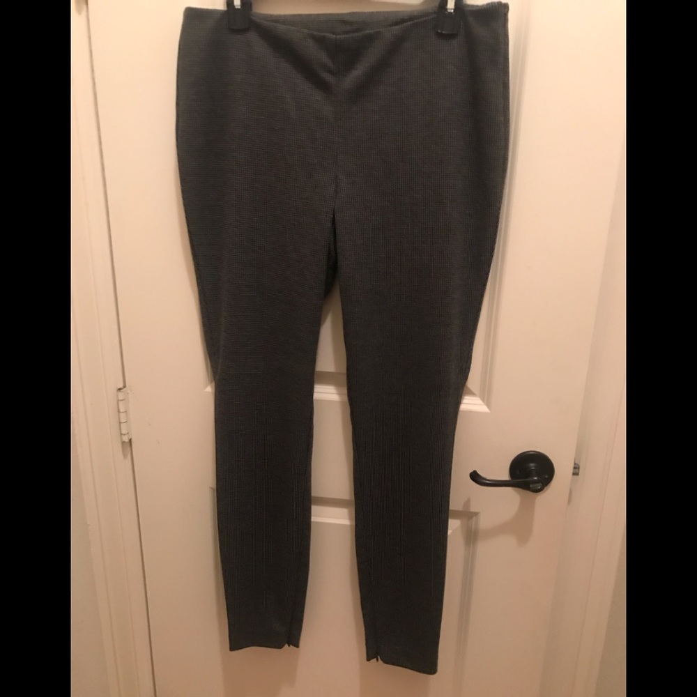 Kenar side zip slacks. Size 10.